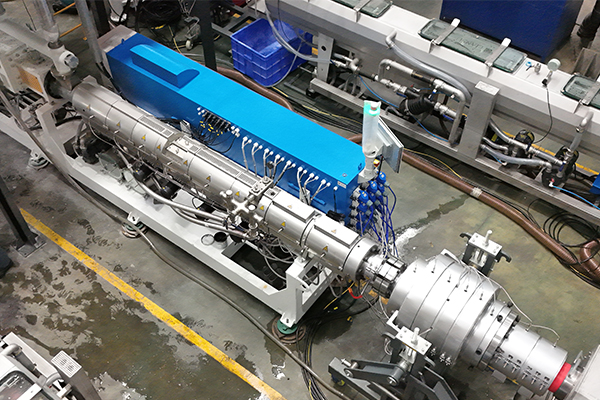 LSP-250 PVC / CPVC خط إنتاج الأنابيب 