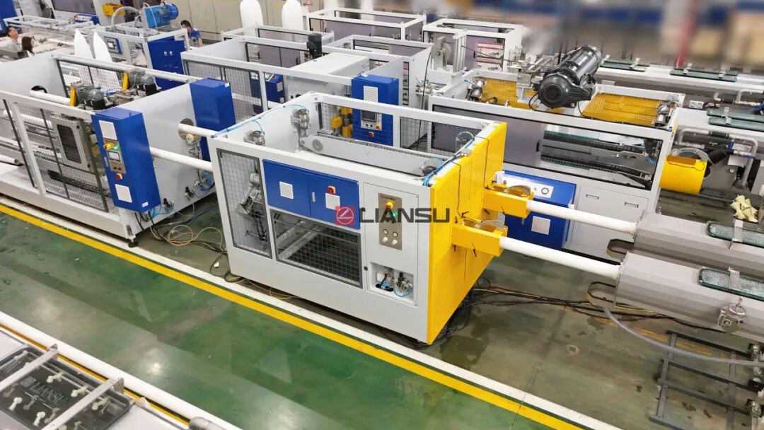 haul off for PVC High-Speed Pipe Extrusion line.jpg